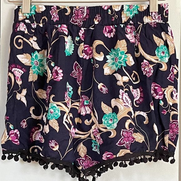 Shorts - Picture 2 of 2